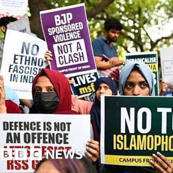 virmuze exhibit Exhibit B: Anti Muslim Violence in India logo main