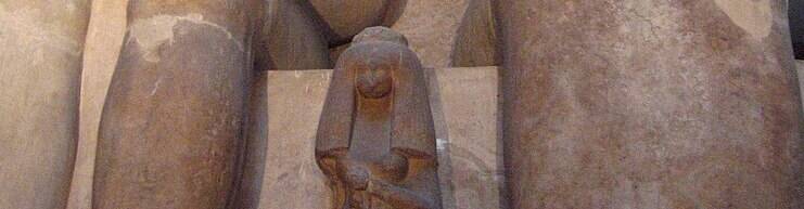 virmuze exhibit Amenhotep III y Tiy logo main banner