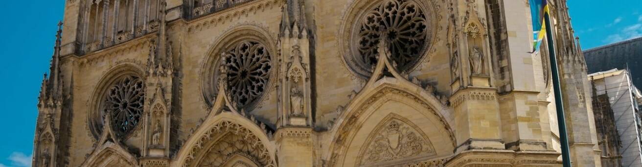 virmuze exhibit Reims Cathedral logo main banner