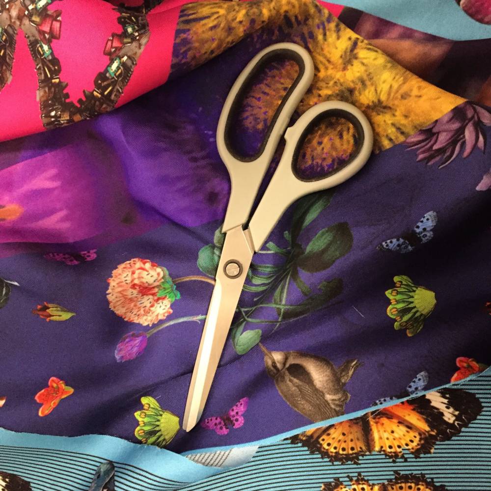 virmuze exhibit Willow + Wyrd logo main