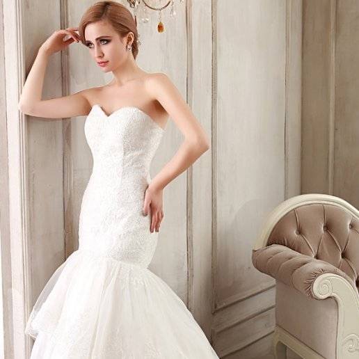 virmuze exhibit Avec son expérience en tant que photographe de mariage à destination logo main