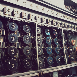 virmuze exhibit U.S. Navy Bombe logo main