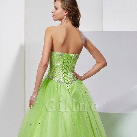 virmuze exhibit Anche se non vuoi sembrare una damigella d'onore logo main