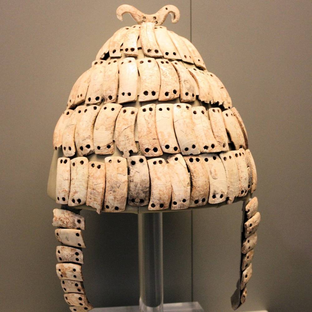 virmuze exhibit Mycenaean Tusk Helmet logo main