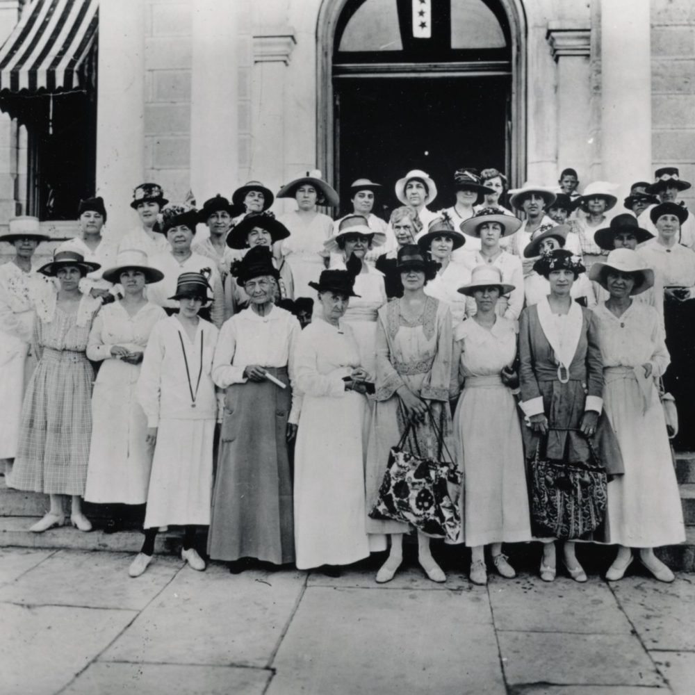 virmuze exhibit To Vote logo main