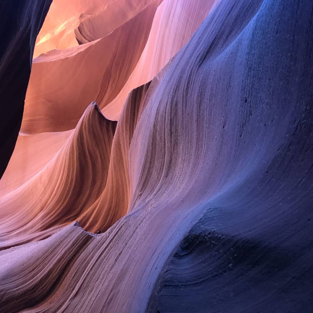 virmuze exhibit Blaue und billige lange Abendkleider in lila Farben sorgen logo main