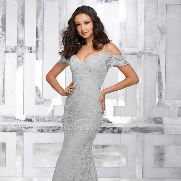 virmuze exhibit aucune idée du coût d'embauche d'une couturière pour faire logo main