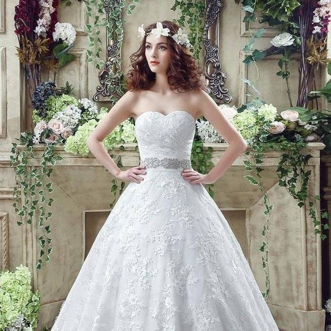 virmuze exhibit abiti da sposa in spiaggia devono essere all'altezza logo main