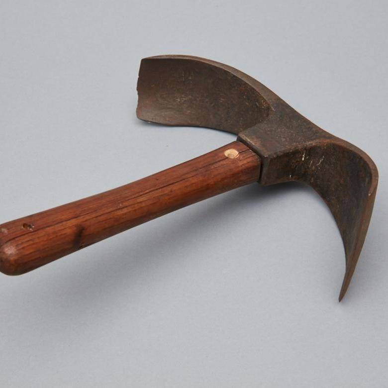 virmuze exhibit Adz logo main