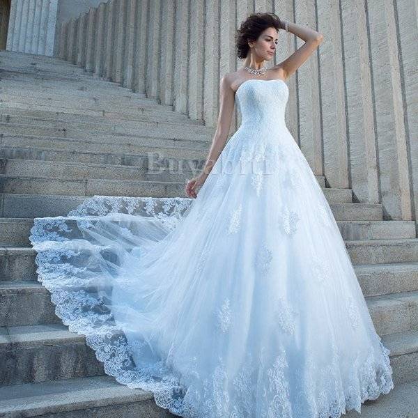 virmuze exhibit ti vengono poste durante la festa di ritorno a casa logo main