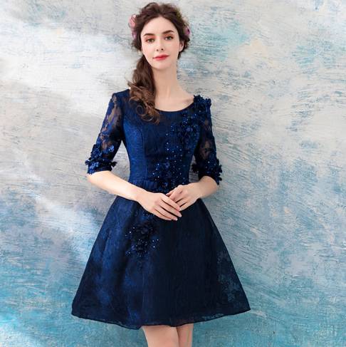 virmuze exhibit She's the ceiling for a 50-year-old woman logo main