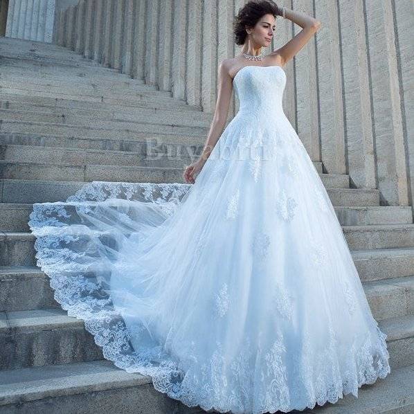 virmuze exhibit La mia amica ha insistito sul fatto che sarebbe stata logo main