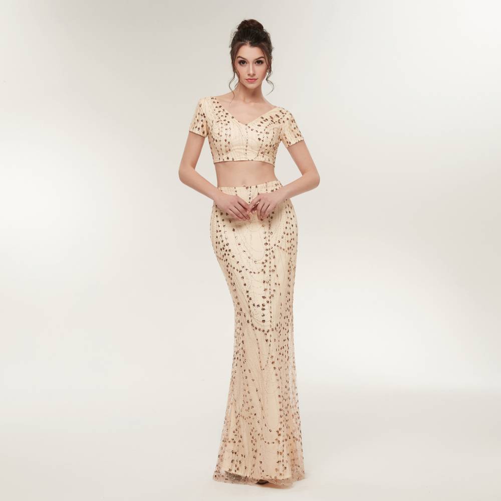 virmuze exhibit What styles of dresses are popular this year? logo main