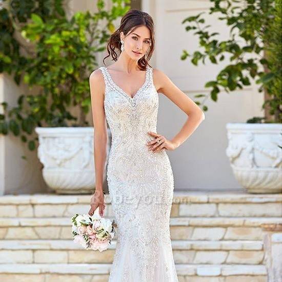 virmuze exhibit choix de couleur parfait pour une robe de mère de mariée logo main