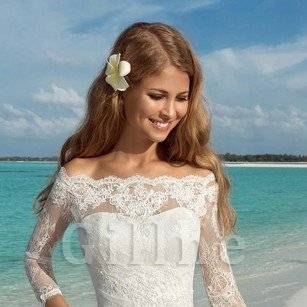 virmuze exhibit sie auf Ballpartys unterwegs sind oder sich mit Freunden logo main