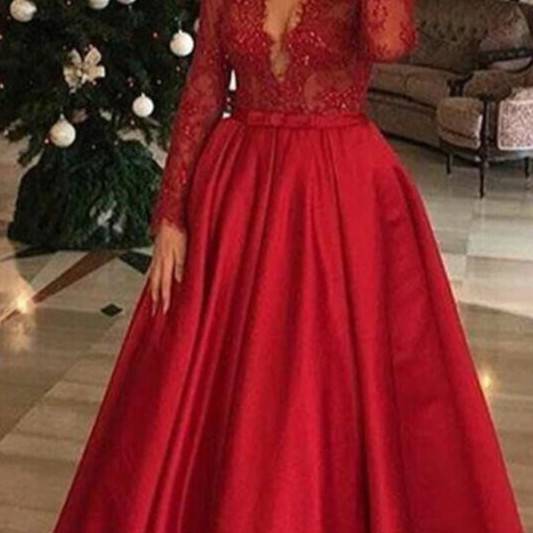 virmuze exhibit Ottieni il miglior abito da ballo e mettiti in mostra logo main