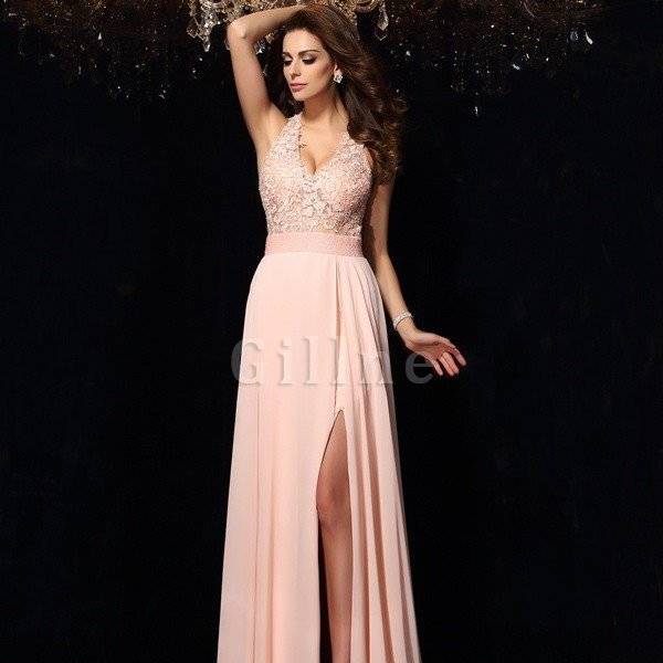 virmuze exhibit Revers und detaillierte Stickereien in diesem Bereich logo main