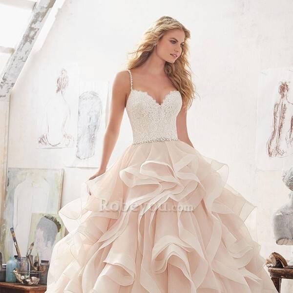 virmuze exhibit prendre en compte la floraison traditionnelle logo main