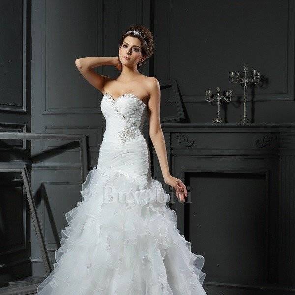 virmuze exhibit dedicato del tempo a creare un messaggio personale logo main