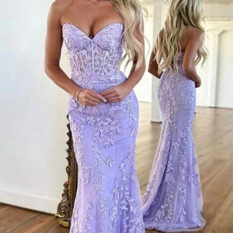 virmuze exhibit abitosera.com Guida all'abbigliamento: 3 consigli per progettare abiti aderenti logo main