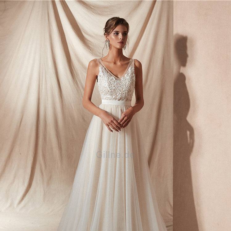 virmuze exhibit Hochzeitseinladungen in ihre Umschläge zu stopfen logo main